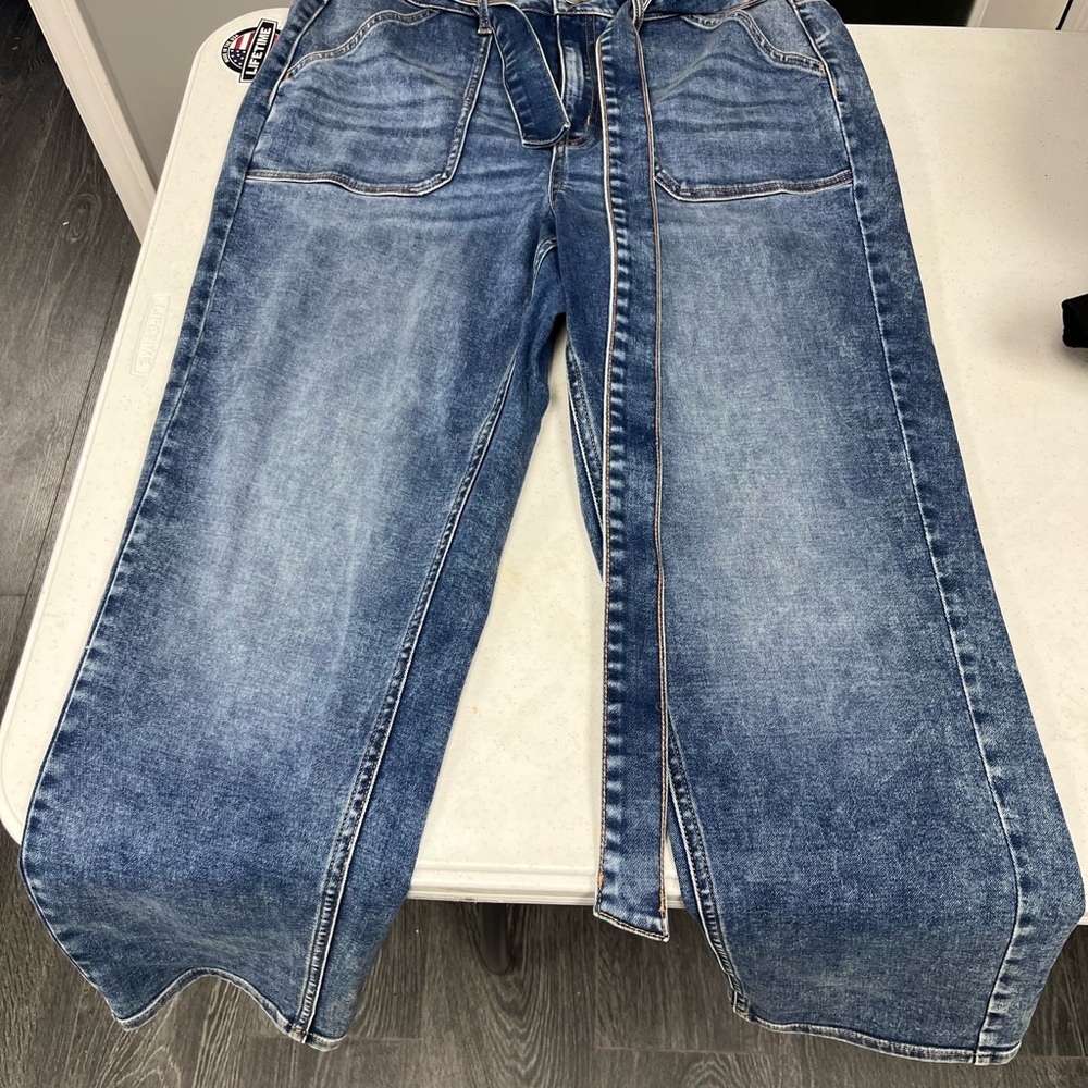 Ladies dC Jeans (size 16)